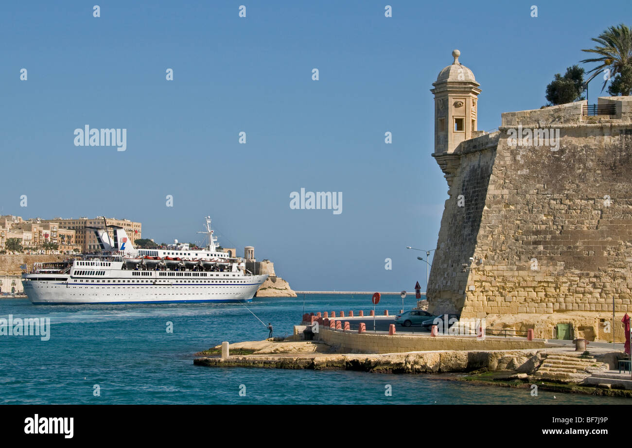 Punto di Senglea Tower guardare occhio orecchio Malta tre città di fronte la città fortificata di La Valletta Foto Stock Punto di Senglea Tower guardare occhio orecchio Malta tre città di fronte la città fortificata di La Valletta Foto Stock