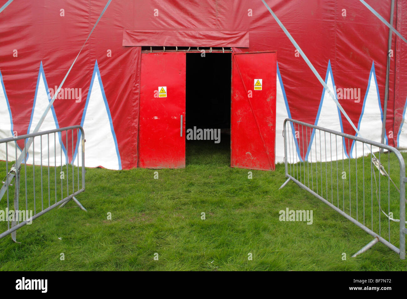 Tenda del circo ingresso, Brecon,Wales, Regno Unito Foto Stock