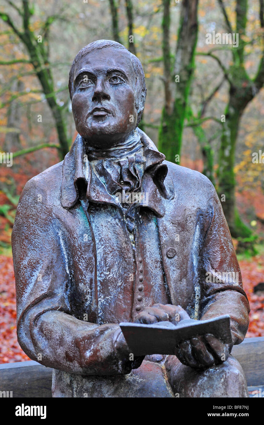 Poeta scozzese Robert Burns, scultura in bronzo in Birks di Aberfeldy, Perthshire. SCO 5510 Foto Stock