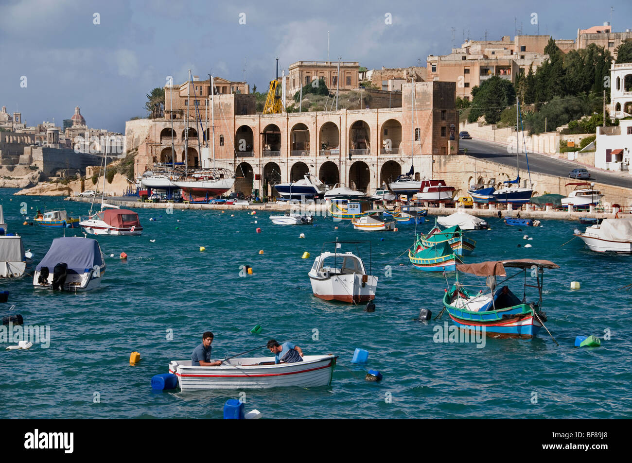 Malta Kalkara tre città di fronte la città fortificata di La Valletta Foto Stock