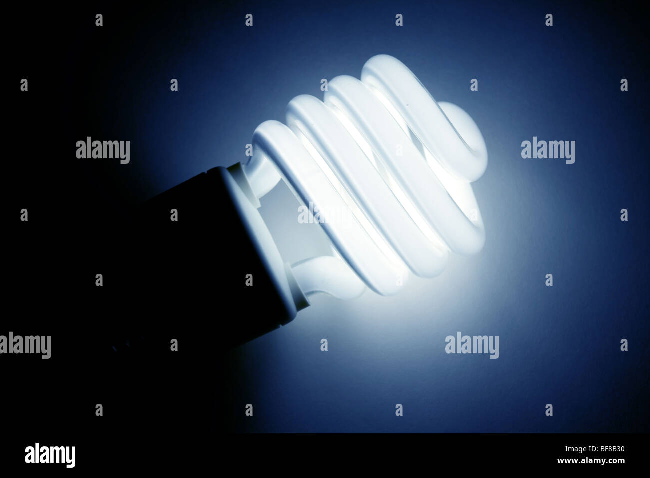 Compatto per lampade fluorescenti clsoe fino Foto Stock