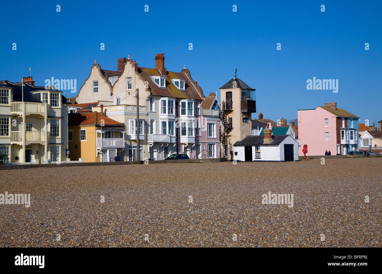 Gli edifici sul lungomare Aldeburgh Suffolk in Inghilterra Foto Stock