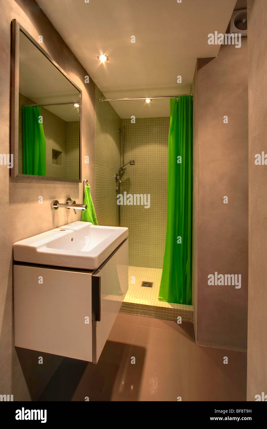 Bagno in moderno appartamento Foto Stock