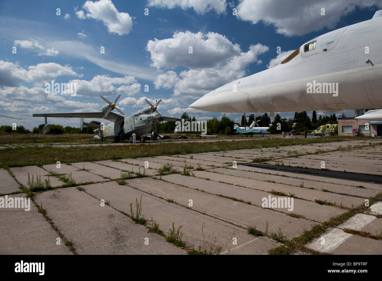 Fusoliera di un come-4B Cucina Long-range i missili Cruise in ucraino Aviation Museum in Kiev-Zhulyany. Foto Stock