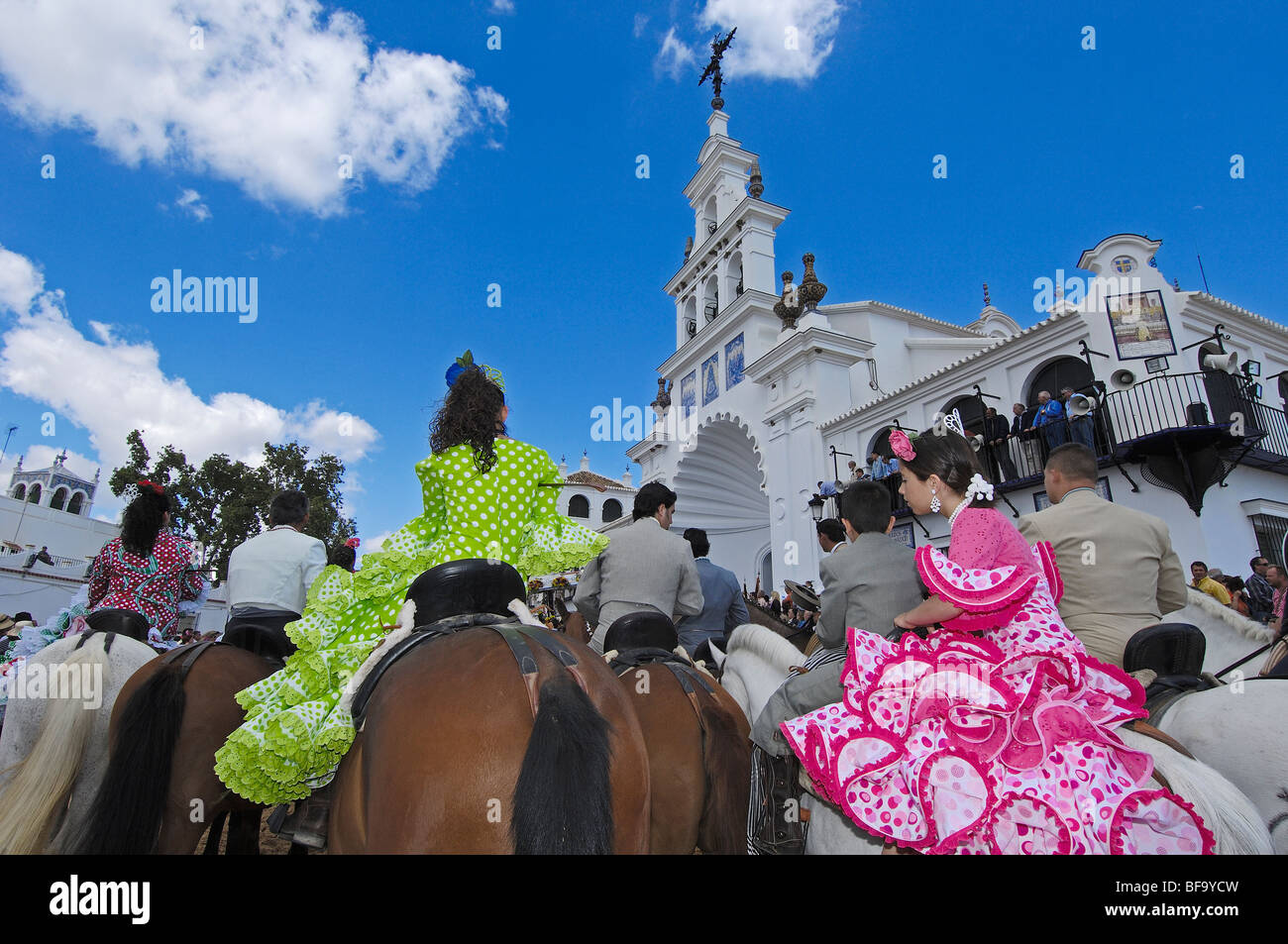 Pellegrini a El Rocio village, Romeria (pellegrinaggio) di El Rocio. Almonte, Huelva, Andalusia, Spagna Foto Stock