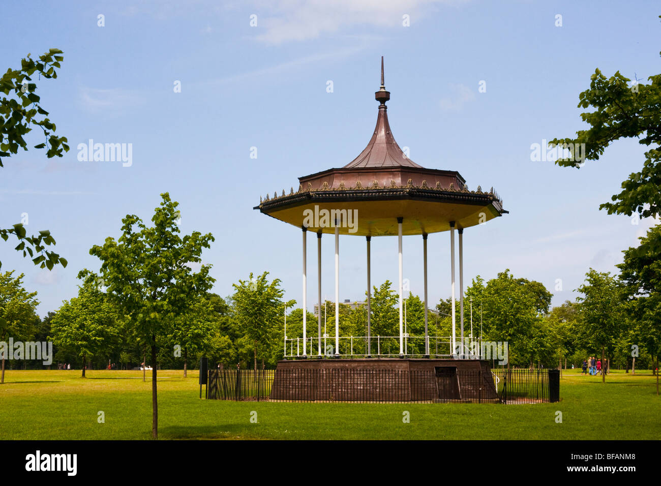 Band stand in Hyde Park, Inghilterra Foto Stock