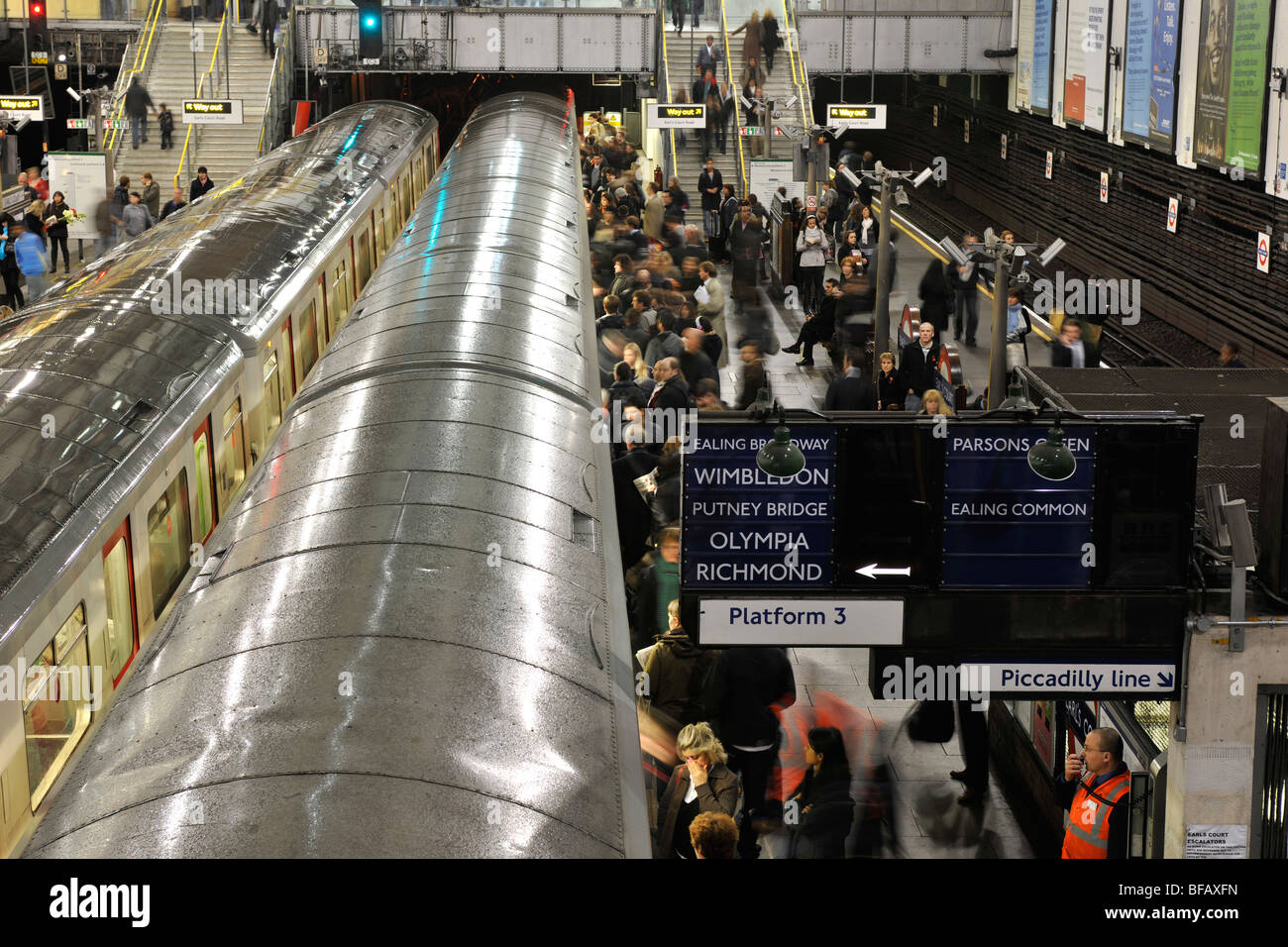 La metropolitana di Londra Stazione di Earls Court di Londra, Inghilterra, Regno Unito. Foto Stock