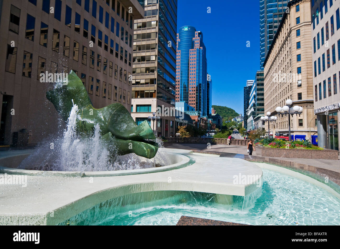 Fontana Place Ville Marie downtown Montreal Foto Stock