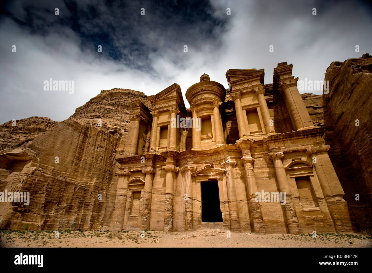 Monastero Ad-Deir, Petra, Giordania Foto Stock