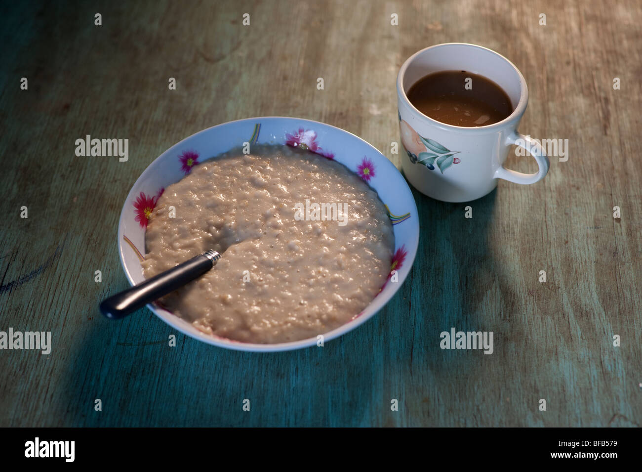 Instant oatmeal immagini e fotografie stock ad alta risoluzione - Alamy