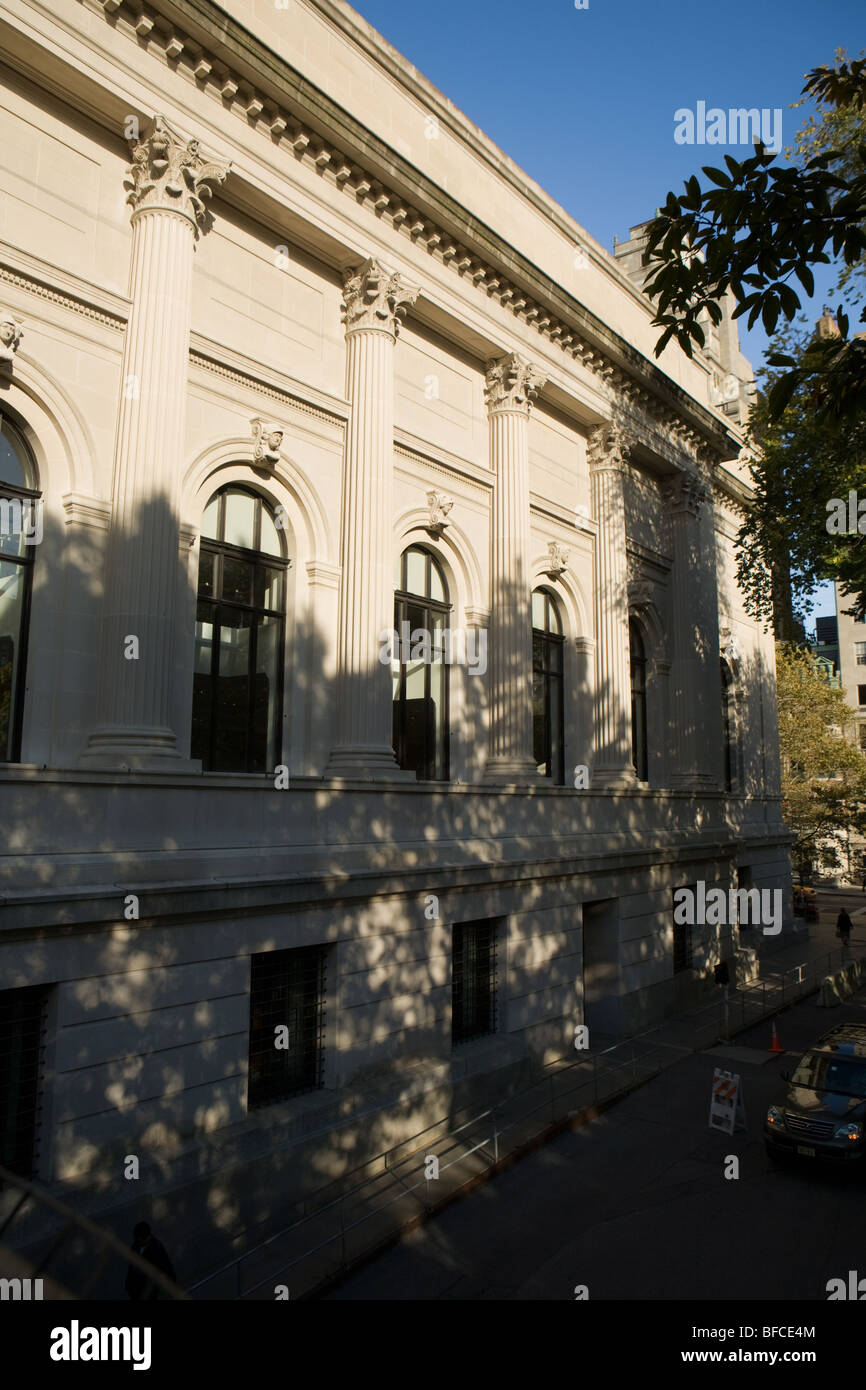 Metropolitan Museum of Art aka il Met, Museum Mile, Fifth Avenue, New York City Foto Stock