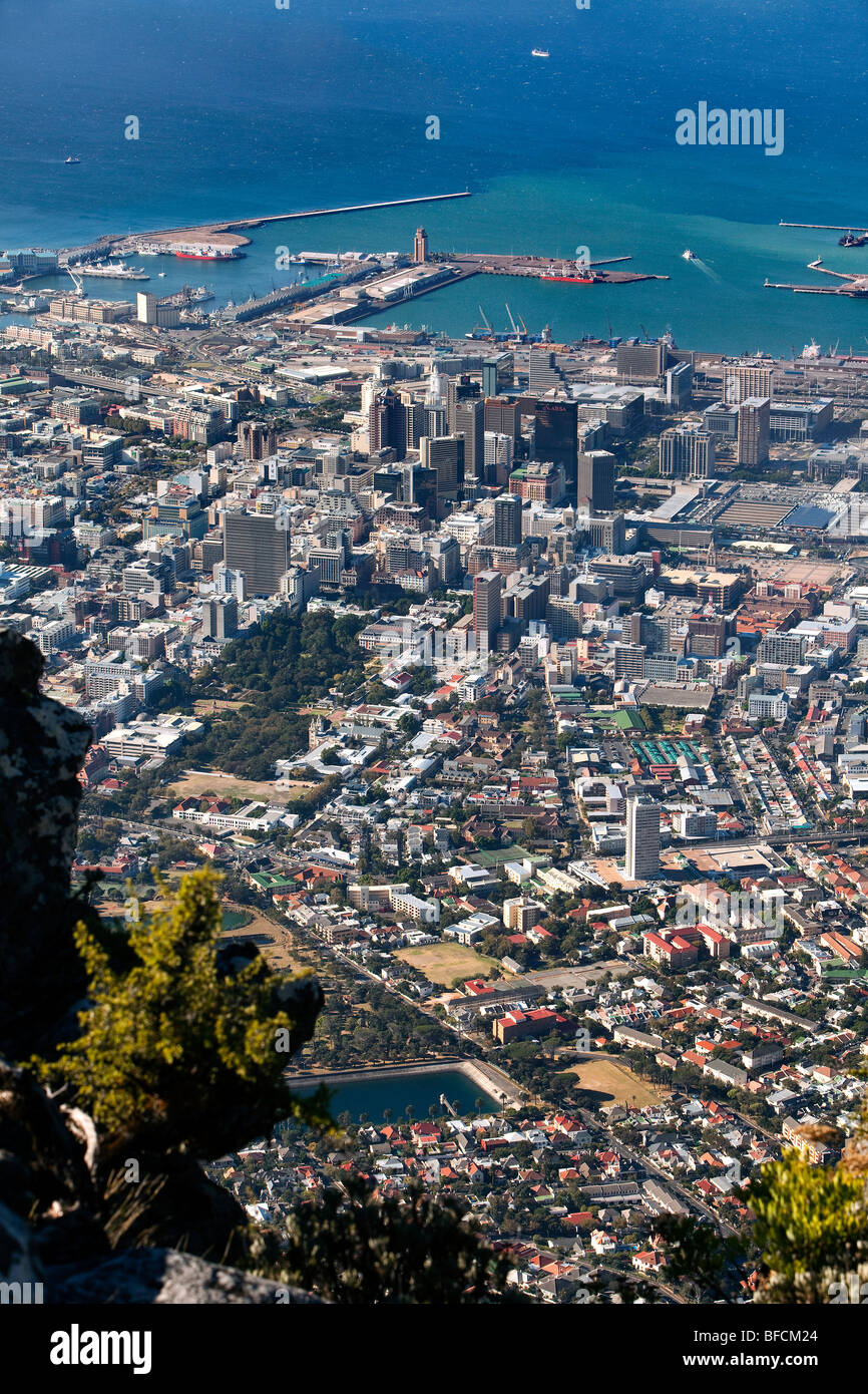 Vista sul centro di Città del Capo e dal porto, dal monte Table Foto Stock