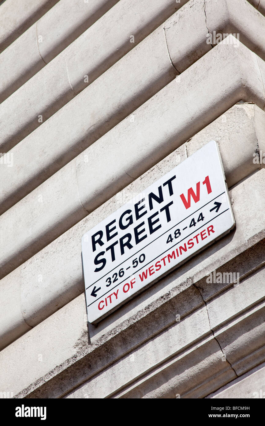 Regent Street London segno ed edifici Foto Stock