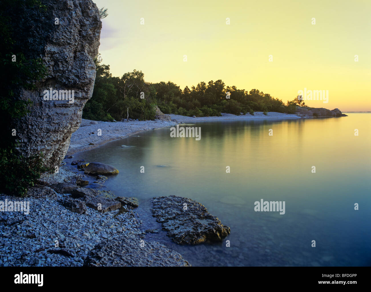 Alba alla ripida roccia Beach Park, Manitoba, Canada Foto Stock