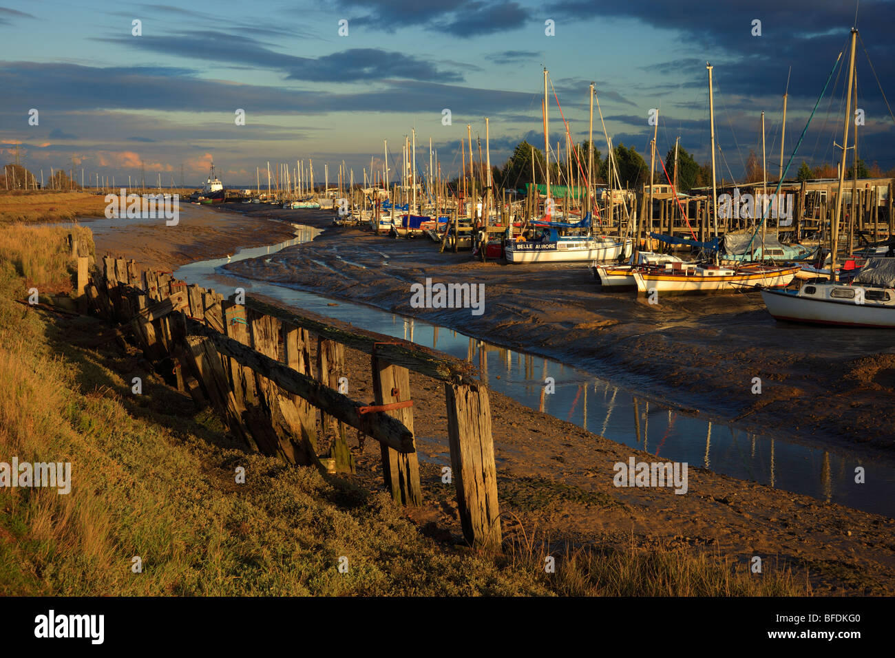 Osono Creek, Fiume Medway, Faversham Kent, England, Regno Unito Foto Stock