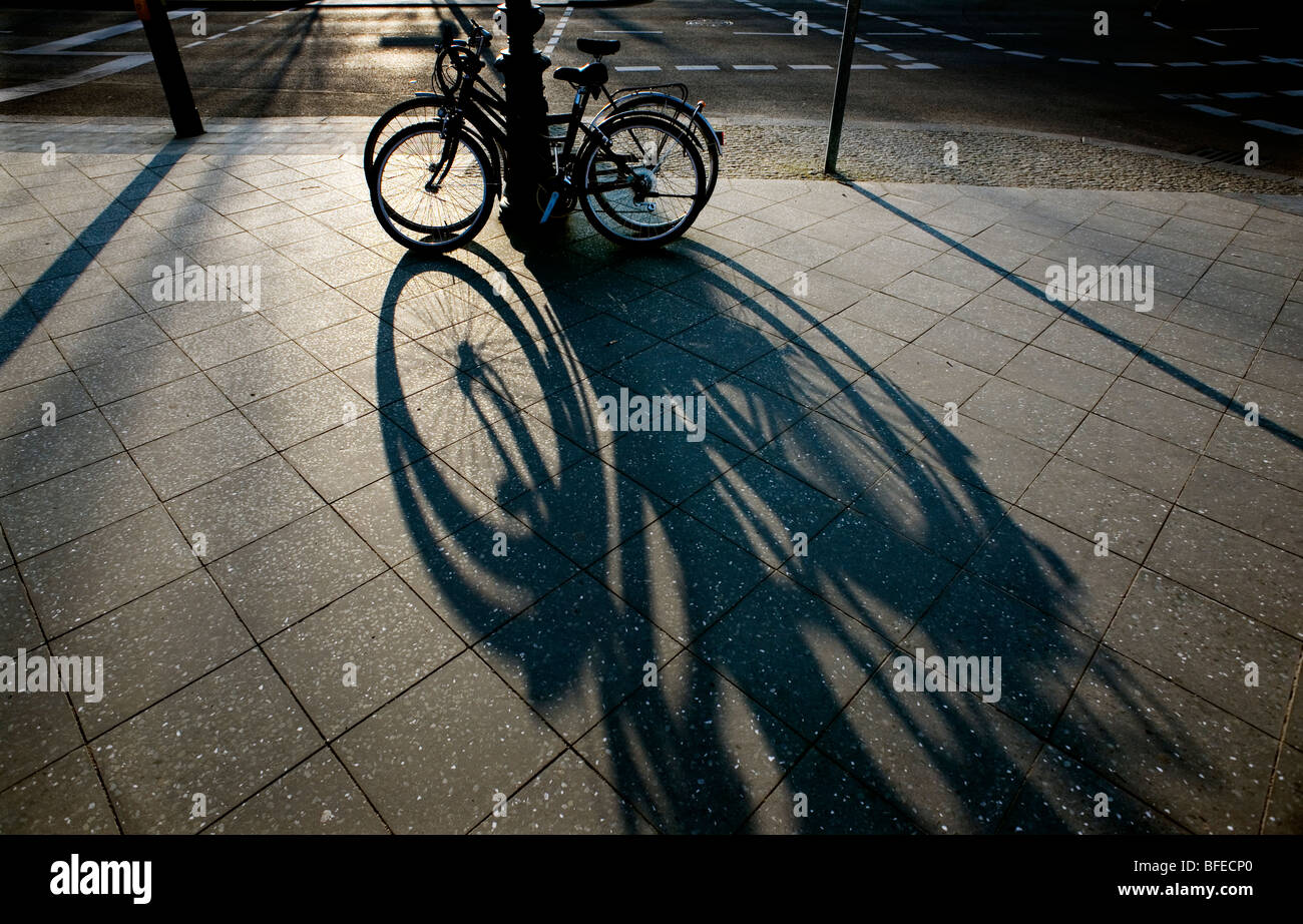 Berlino,bike,noleggio,affitto,ombre,2009,l'inquinamento, Foto Stock