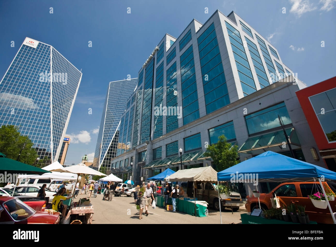 Le bancarelle del mercato durante il sabato di mercati in Regina, Saskatchewan, Canada Foto Stock