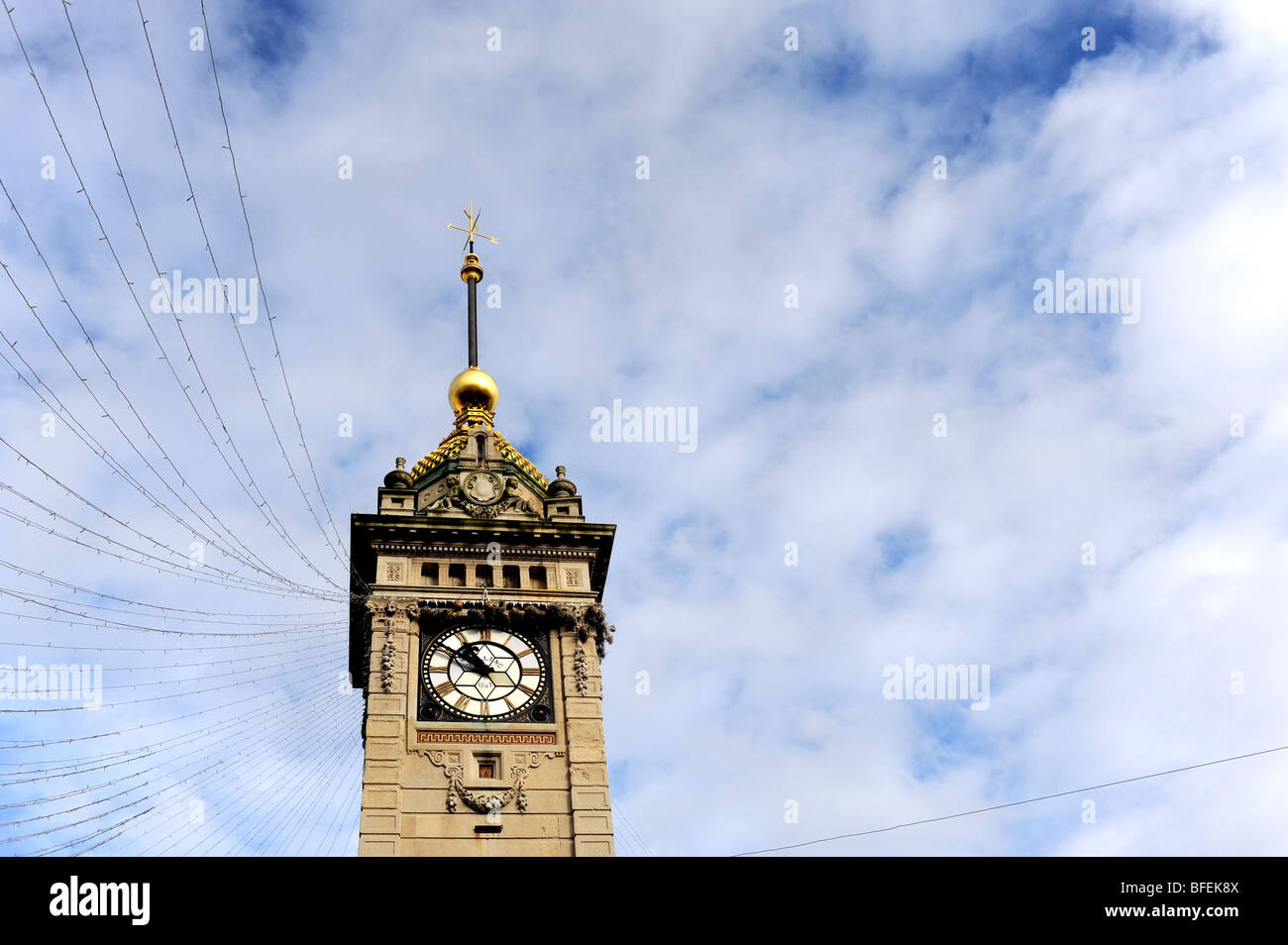 Il clocktower nel centro città di Brighton che mostra il tempo ore 11 l'undicesima ora il 11 novembre il giorno dell'Armistizio Foto Stock