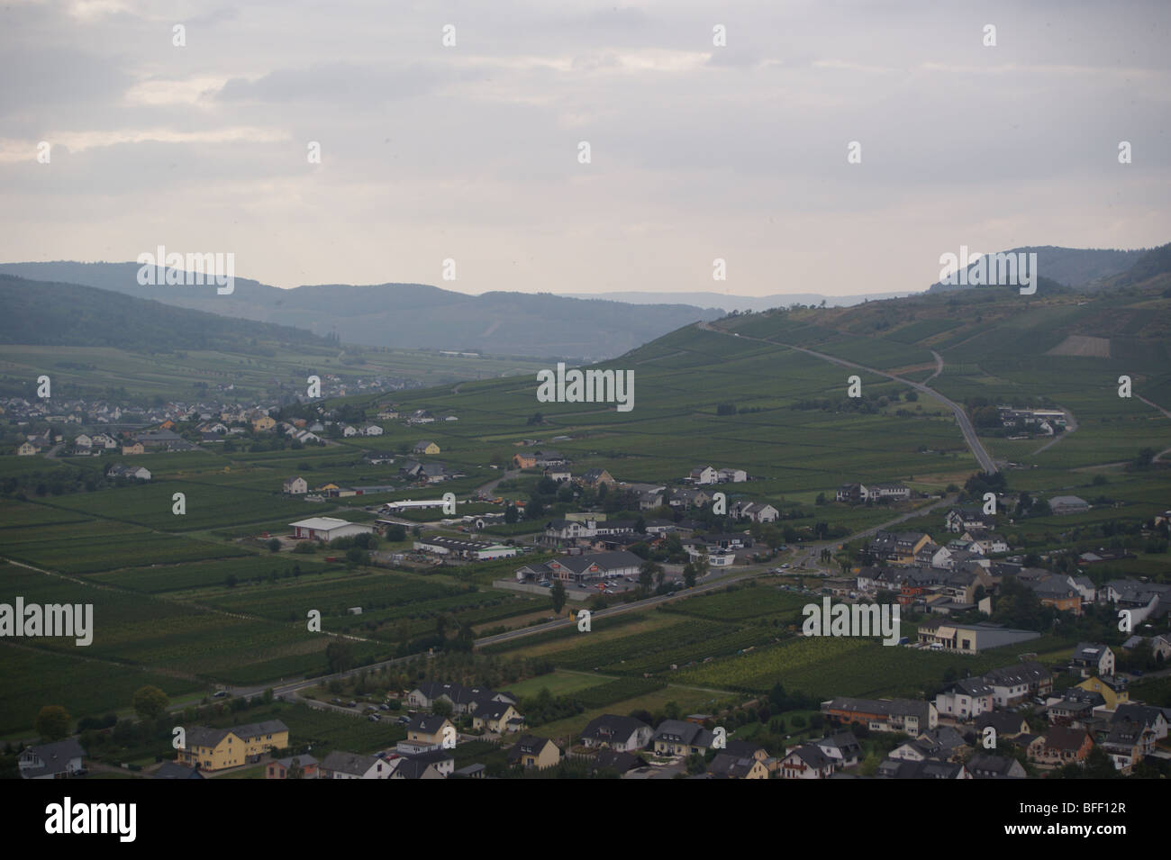 Krov village, sul fiume Mosella, Germania Foto Stock