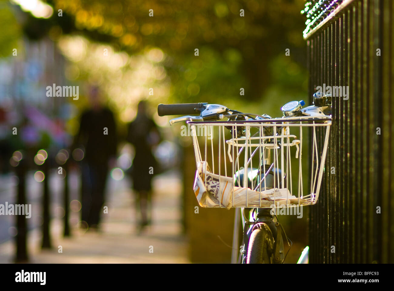 Cestino bici su strada Orford walthamstow Foto Stock