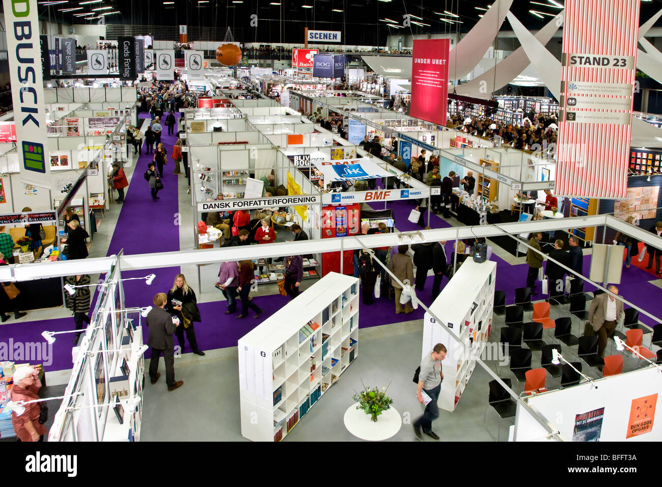 Il danese mostra del libro nel Forum Copenhagen Foto Stock