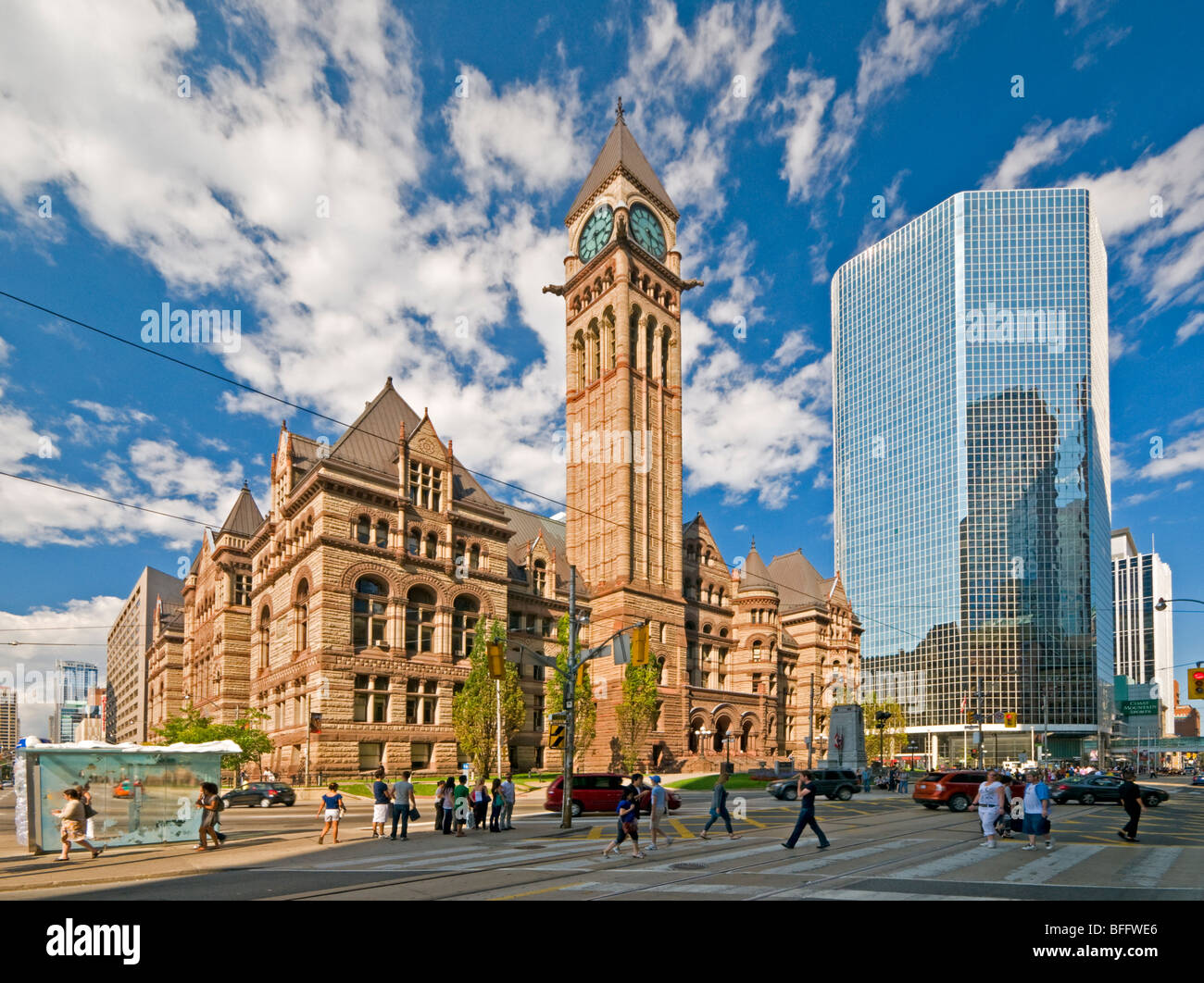 Il vecchio municipio, angolo di Queen Street West & Bay Street, Toronto, Canada Ontario, America del Nord Foto Stock