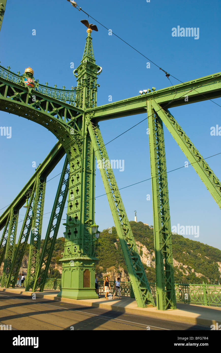 Szabadsag nascose il ponte Independe rinnovato a Budapest Ungheria Europa Foto Stock