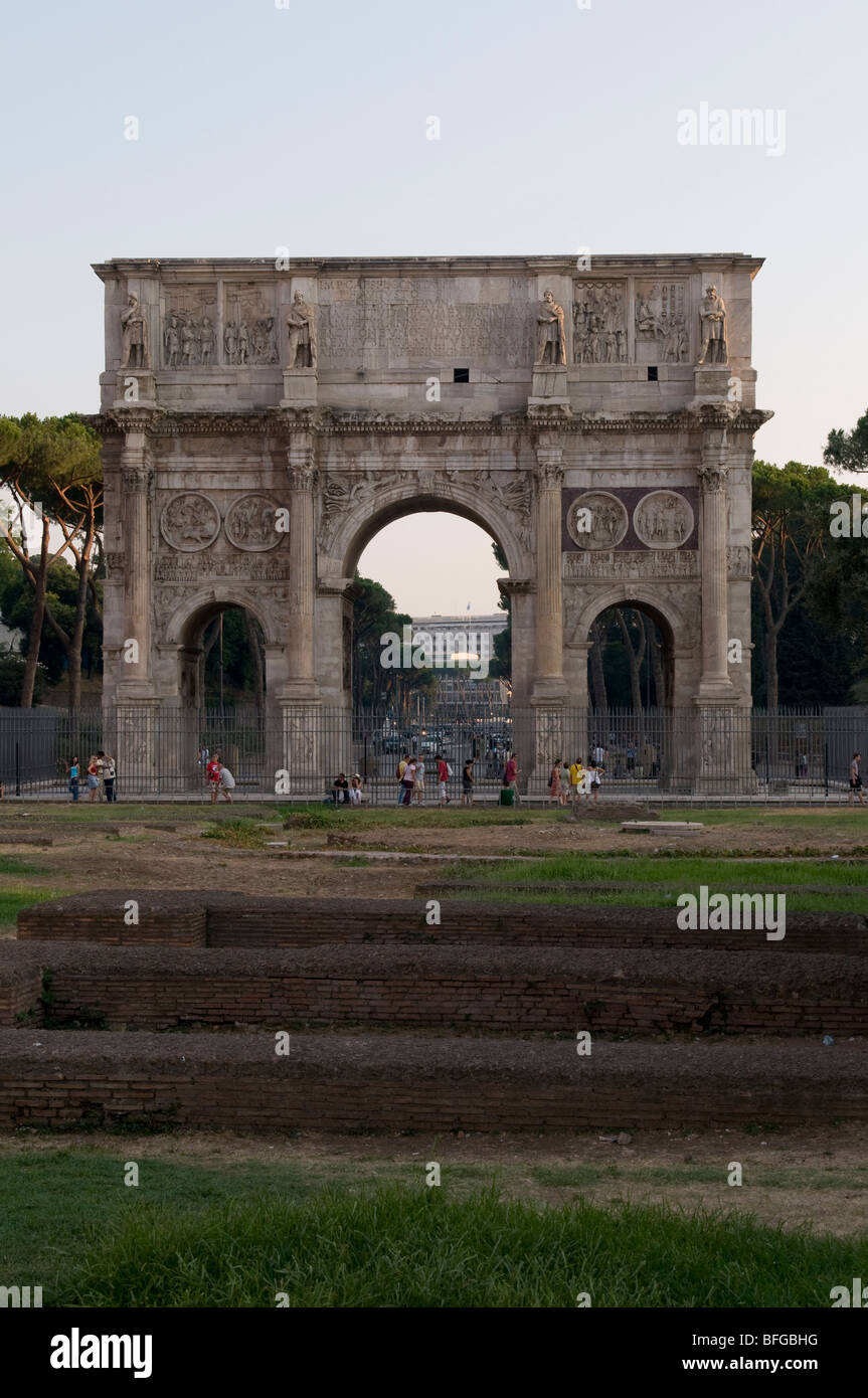Arco di Costantino a Roma Foto Stock