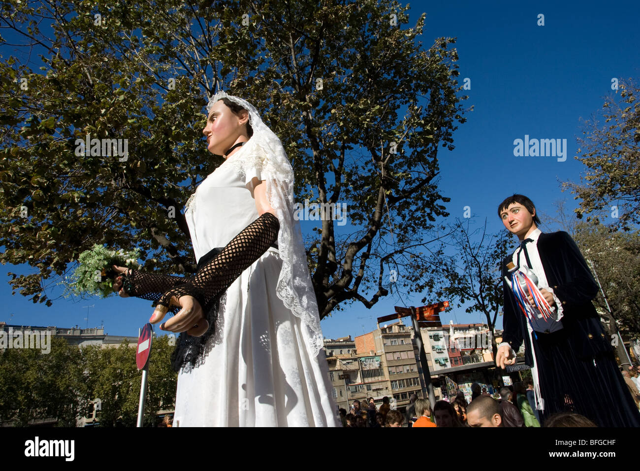 Gegants e Capgrossos, Catalano tradizionale sfilata di gigantesche figure in Girona, in Catalogna, Spagna Foto Stock