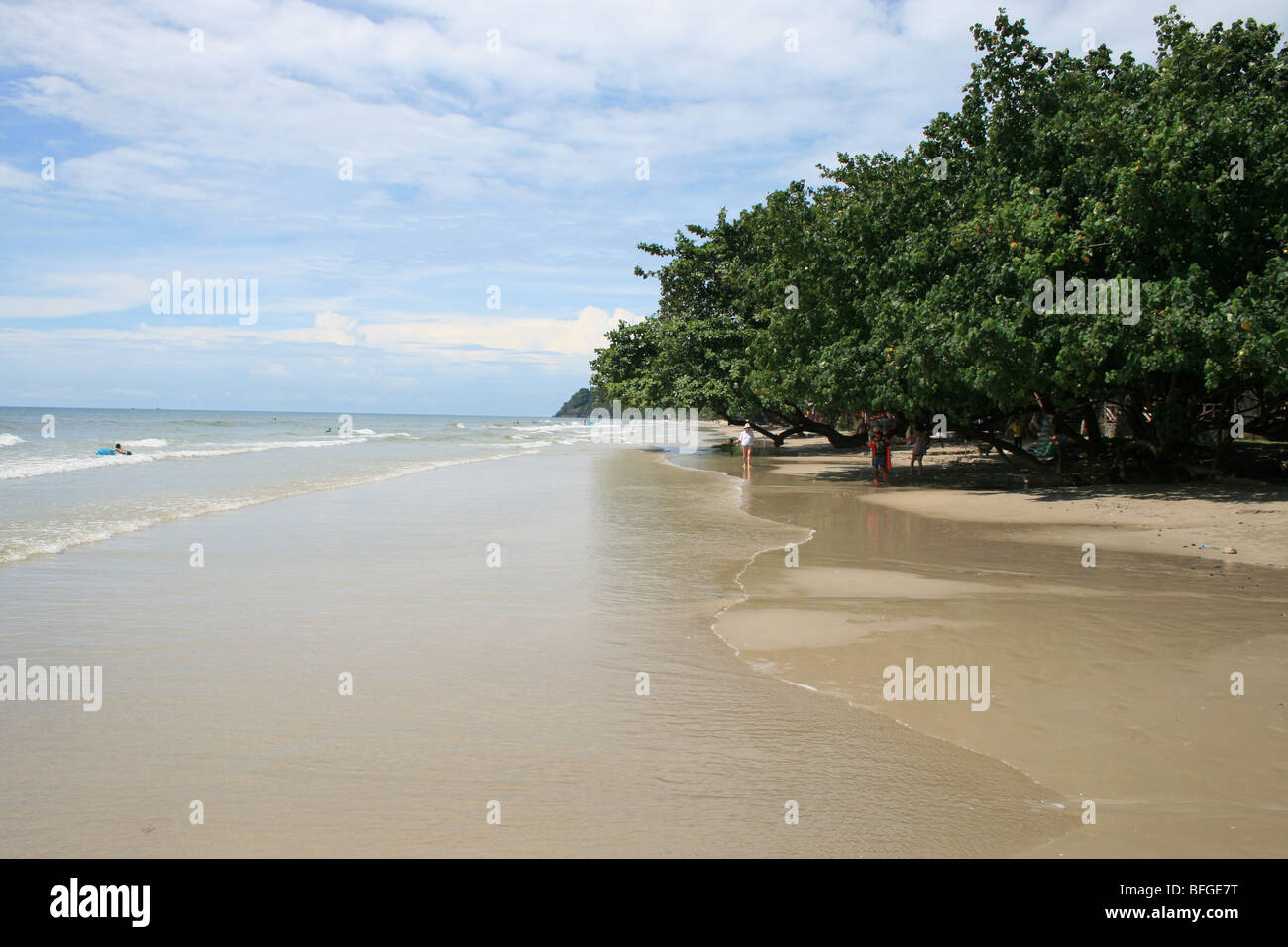 Spiaggia di sabbia bianca , Koh Chang , della Thailandia Foto Stock