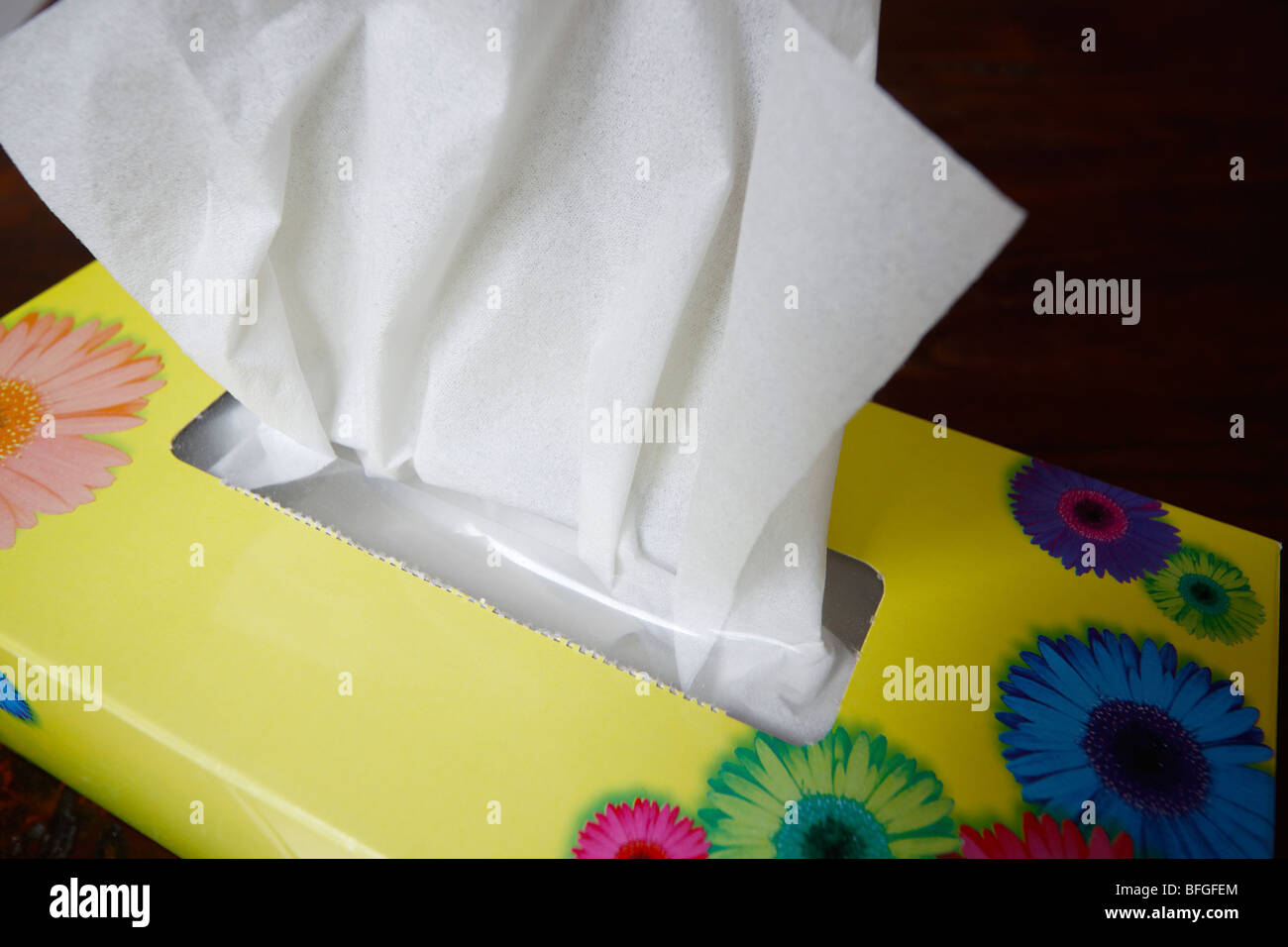 Scatola gialla di tessuti Foto Stock