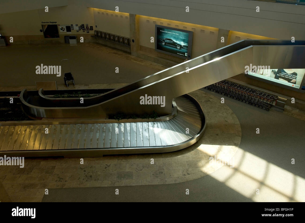 Area ritiro bagagli all'Aeroporto John Wayne Orange County, California. Foto Stock