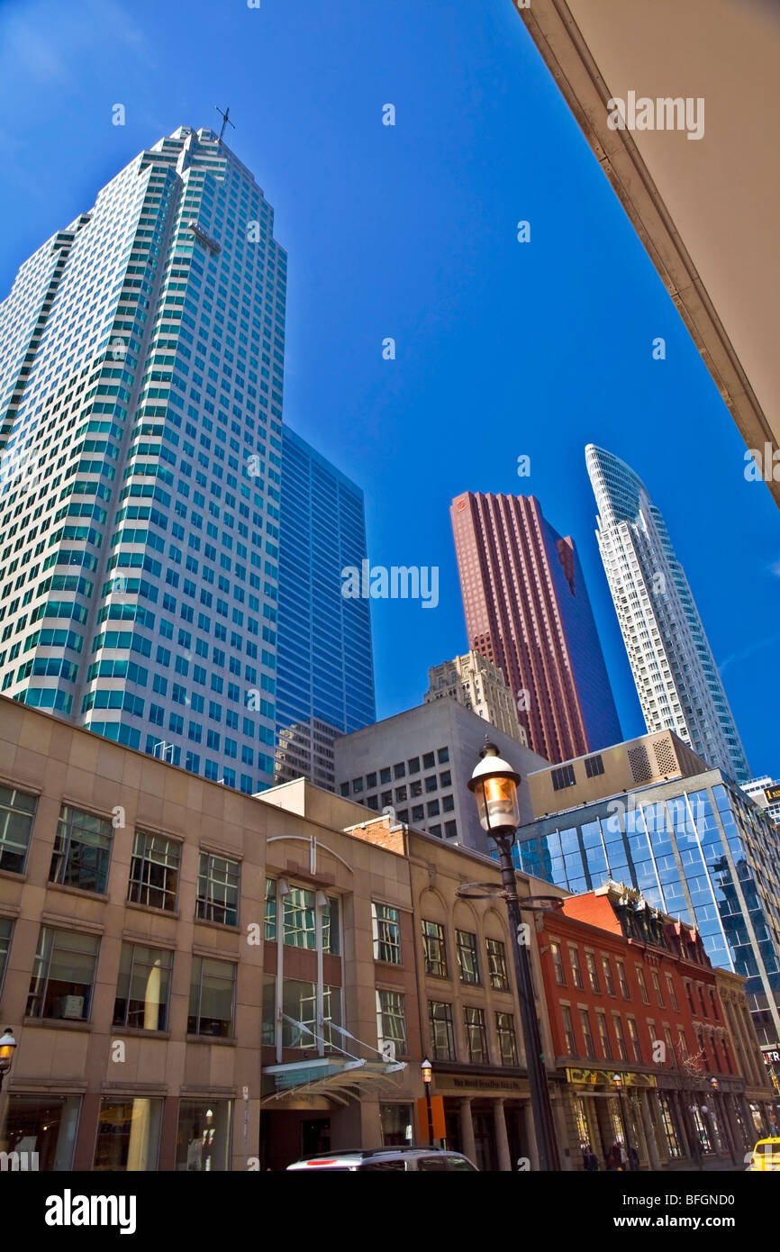 Central Toronto da Yonge Street, Toronto, Ontario, Canada Foto Stock