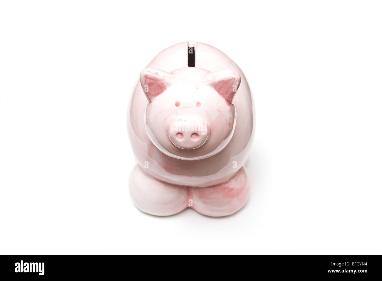 Rosa salvadanaio stile casella di denaro isolato su un bianco di sfondo per studio. Foto Stock