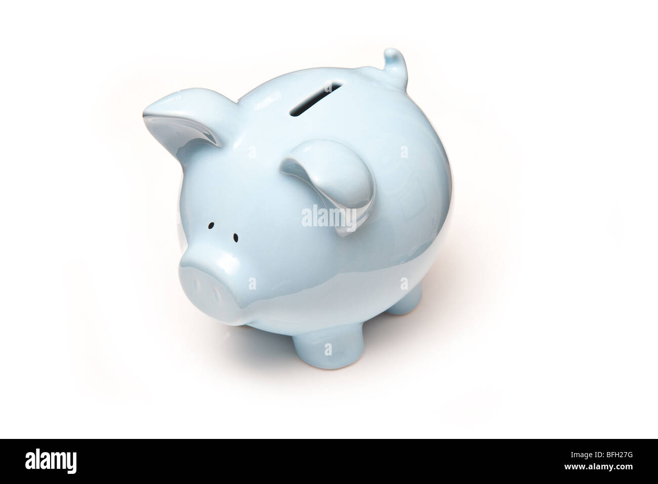 Blue salvadanaio ,denaro box isolato su un bianco di sfondo per studio Foto Stock