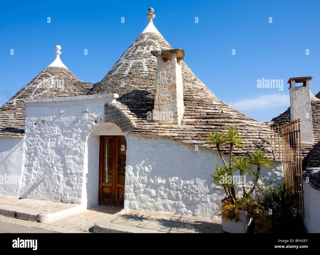 Trulli Casa con segni esagonali in Alberobello Puglia, Italia Foto Stock