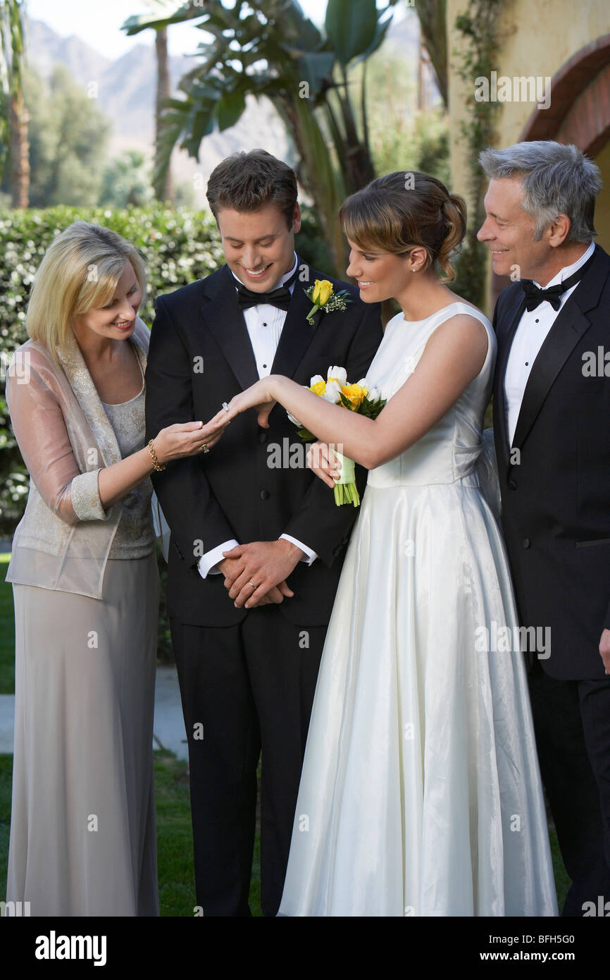 Родители жениха и невесты. Родители богатого жениха. Родители богатого жениха. Родители богатого жениха. Родители богатого жениха.