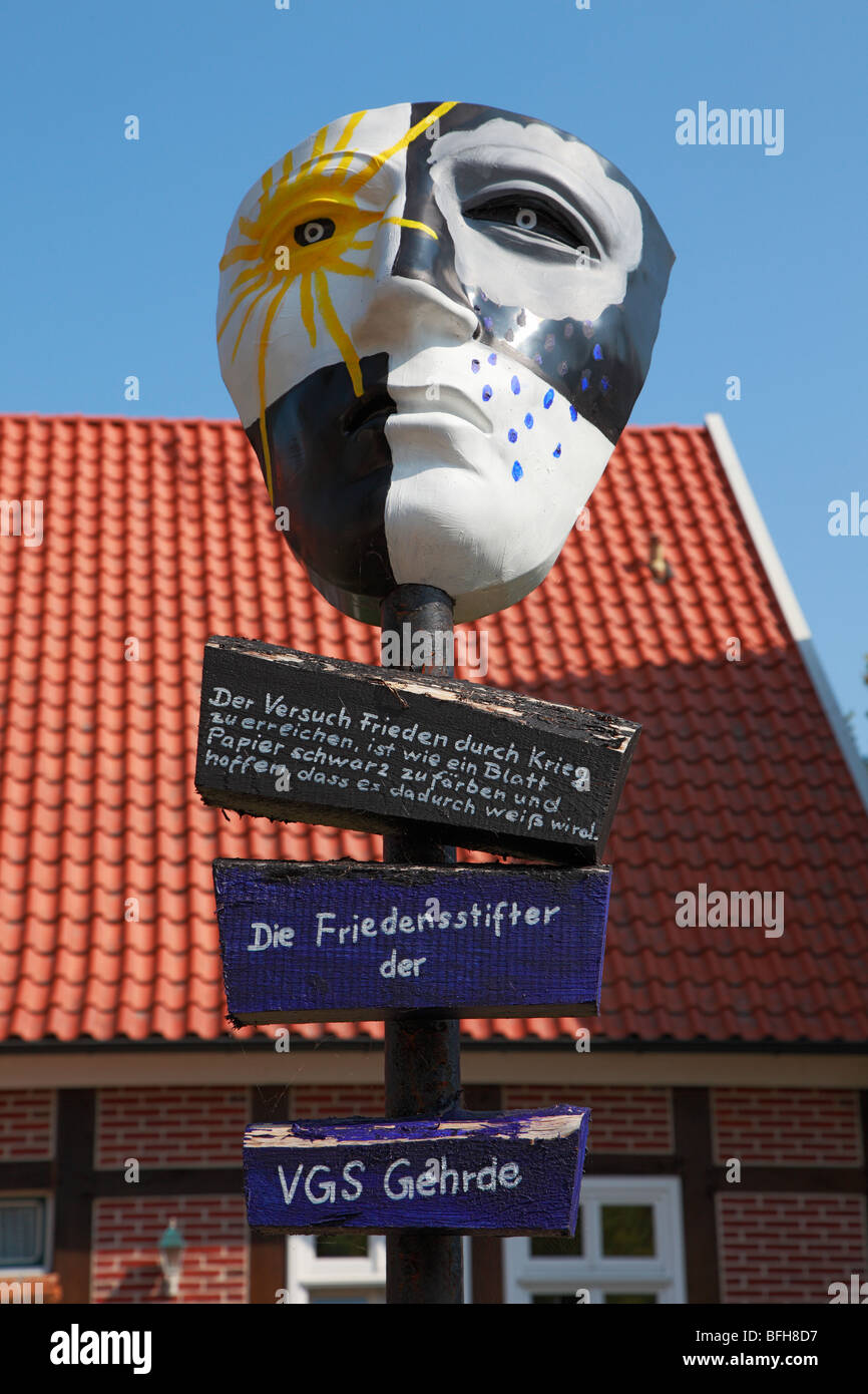 D-Gehrde, Hase, Hase valley, Artland, Osnabrueck paese, Bassa Sassonia, Battaglia della foresta di Teutoburgo duemila anni fa tra i teutoni e i Romani in Kalkriese, progetto espositivo "Modifica segni di guerra al pezzo i segni", nell'anno anniversario 2009 duemila Foto Stock