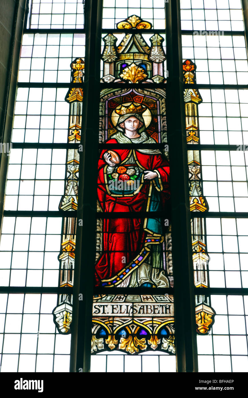 Ristorante Gotisches Masswerkfenster in der Katholischen Kirche Sankt Andreas Emsbueren, Emsland, Bassa Sassonia Foto Stock