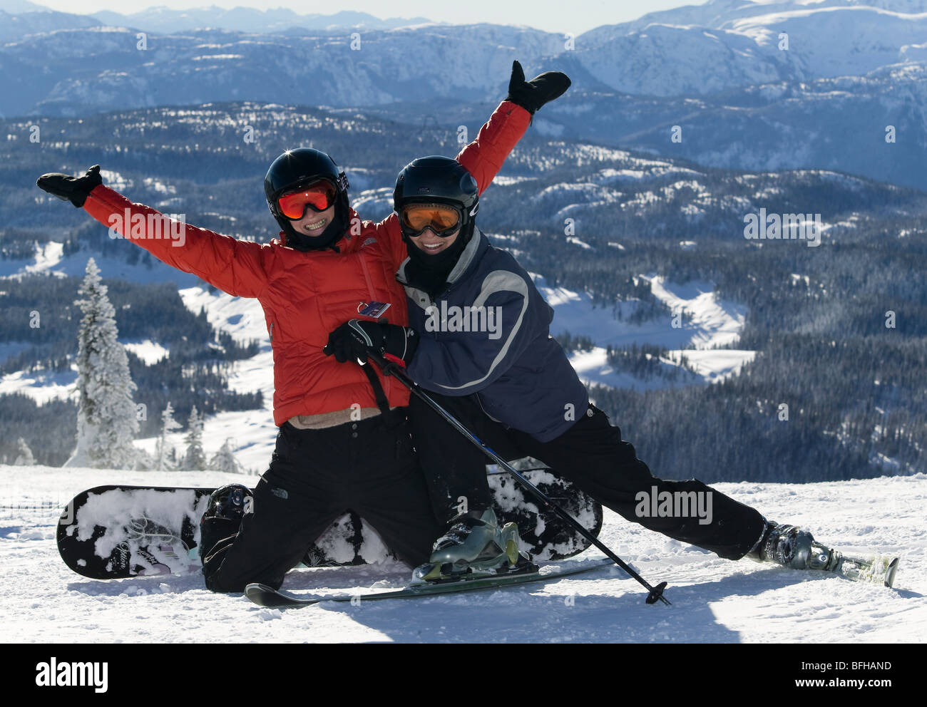Snowboard a Mt. Washington, Comox Valley, l'isola di Vancouver, British Columbia, Canada. Foto Stock
