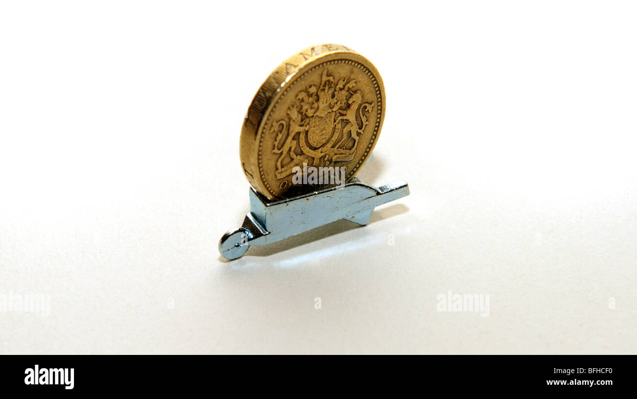 Generico pezzo di monopolio immagine che illustra un carico di barrow di denaro Foto Stock