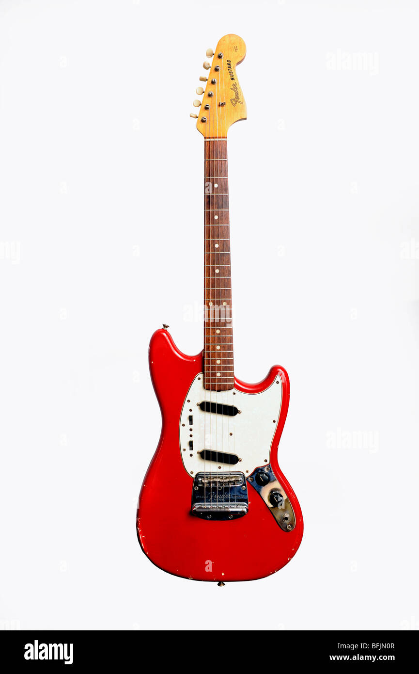 Un degli anni settanta mustang parafango six string electricguitar dello studente Foto Stock
