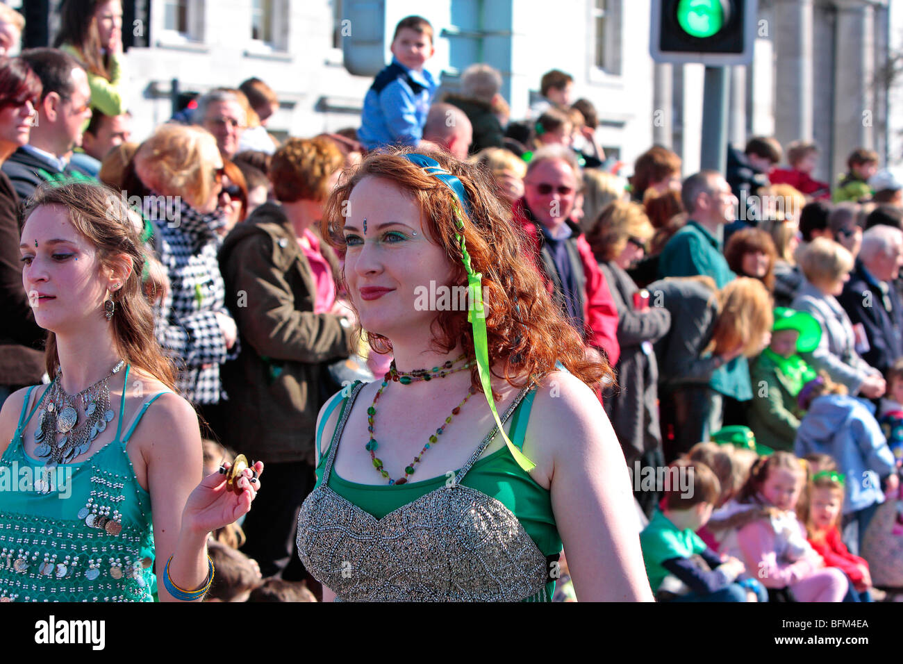 San Patrizio parata in Irlanda Foto Stock