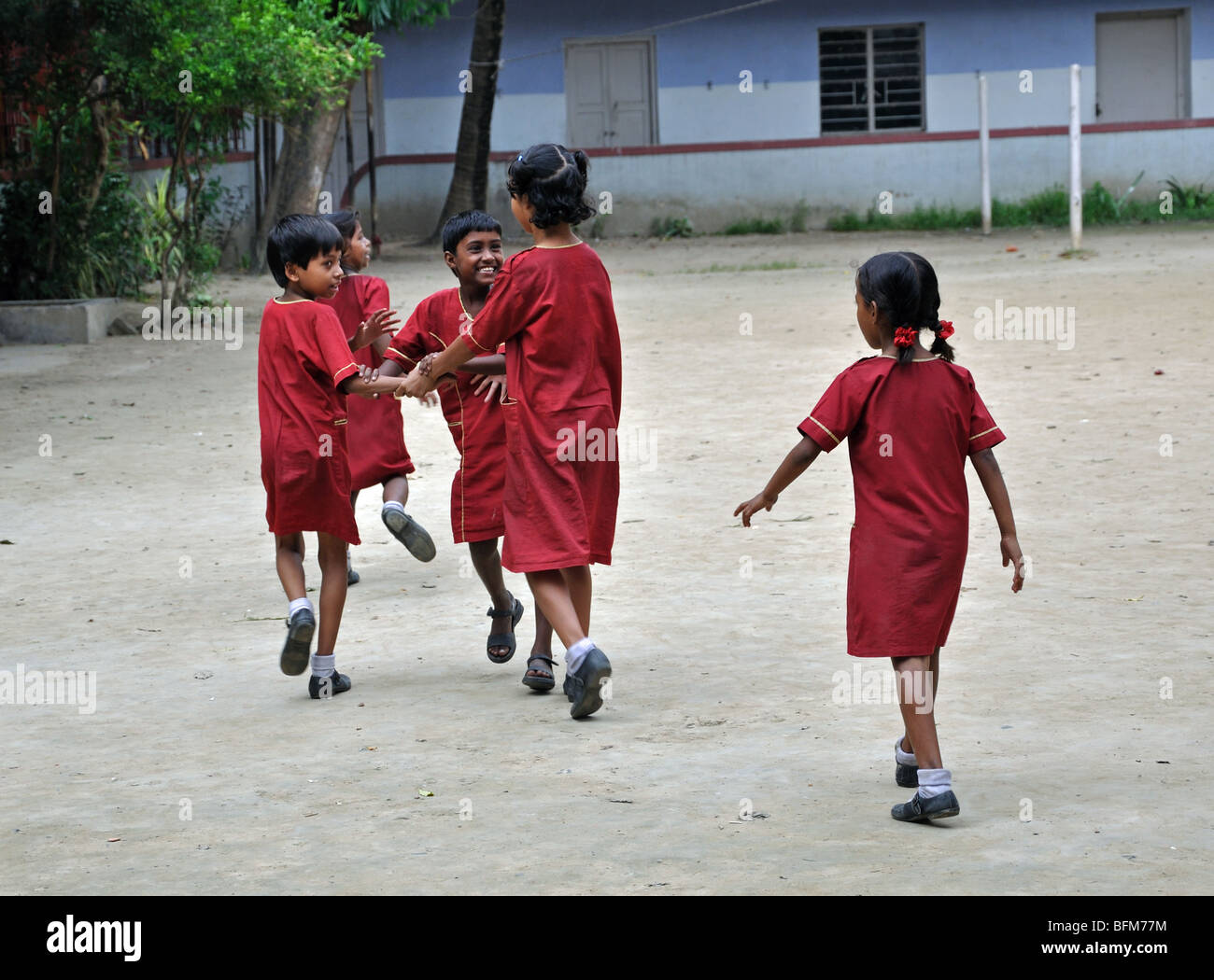 I bambini piccoli nella motivazione di una casa dei bambini: Il Bengala tutti donna Unione Benessere, Kolkata (Calcutta) Bengala Occidentale, India Foto Stock