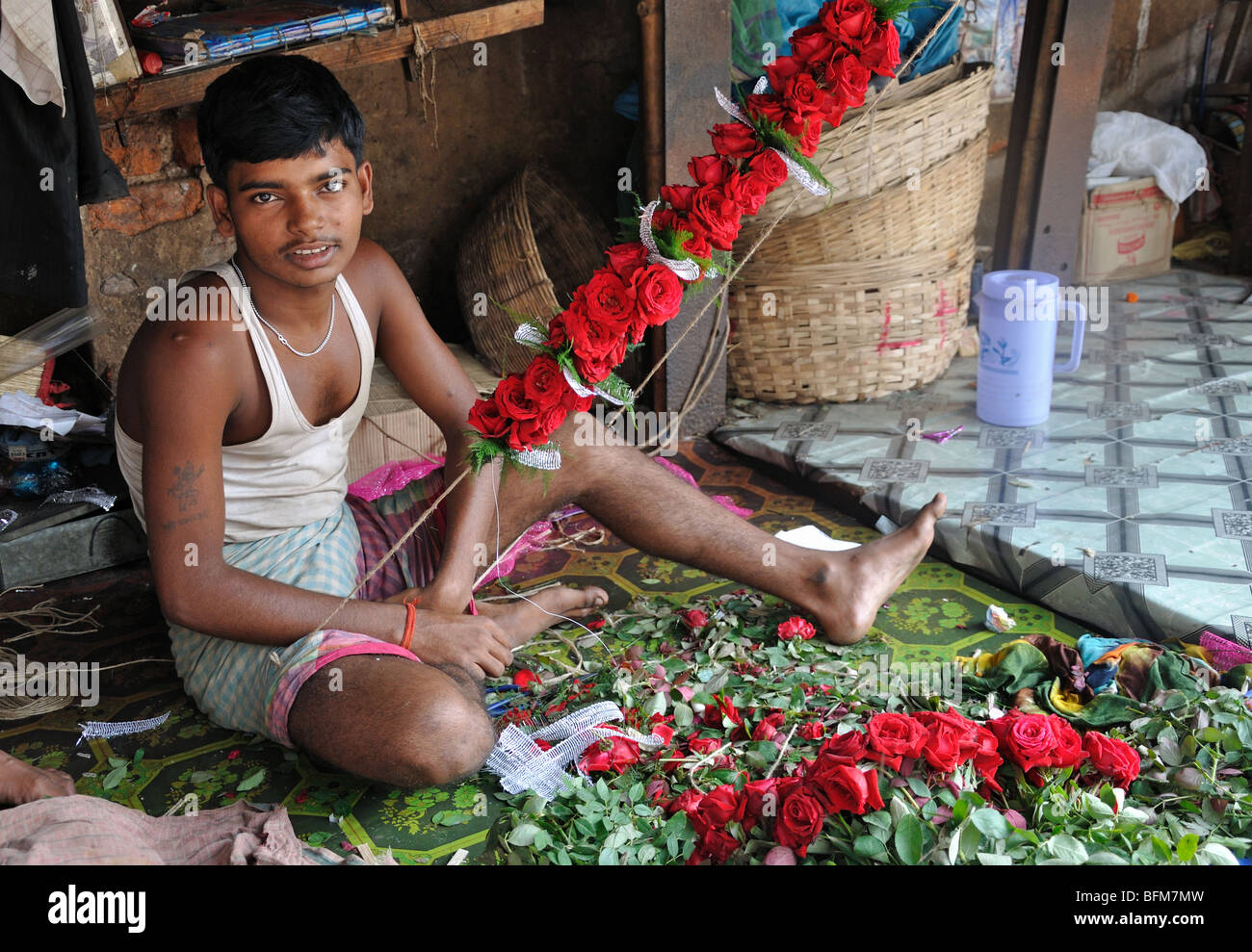 Il mercato dei fiori, Malik Ghat, Kolkata o Calcutta, West Bengal, India Foto Stock