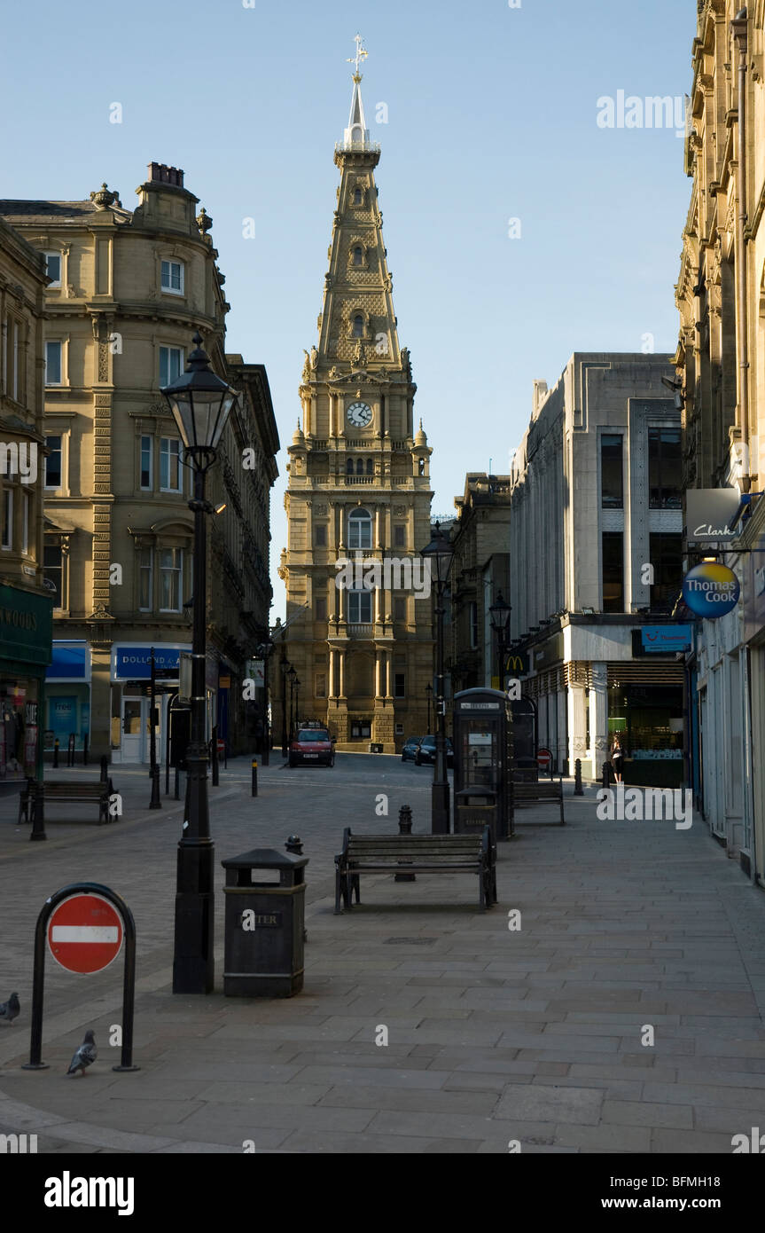 Halifax town hall e le vie dello shopping Foto Stock