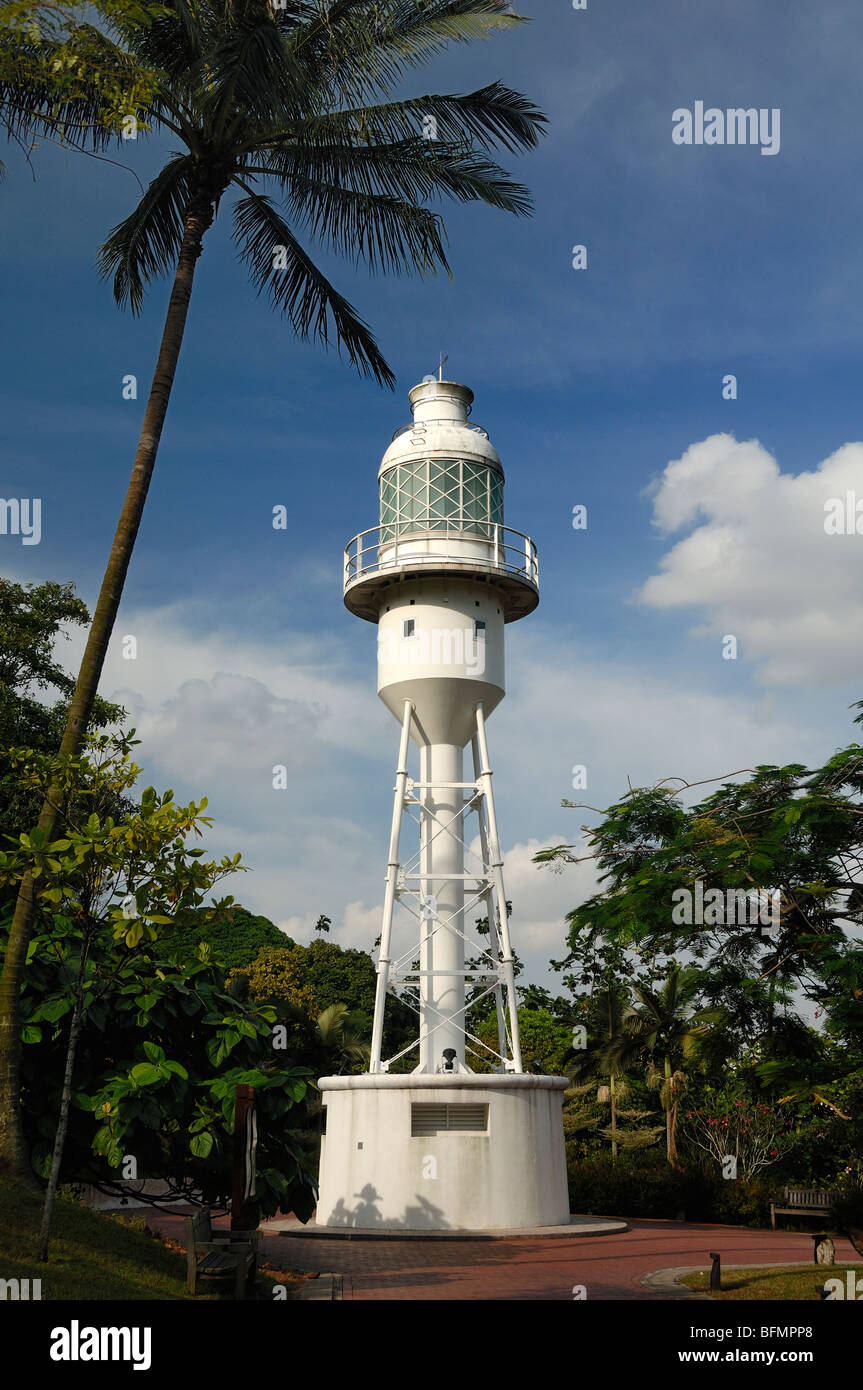 Faro storico (1902) Fort Canning Park (Bukit Larangan o Forbidden Hill), Singapore Foto Stock