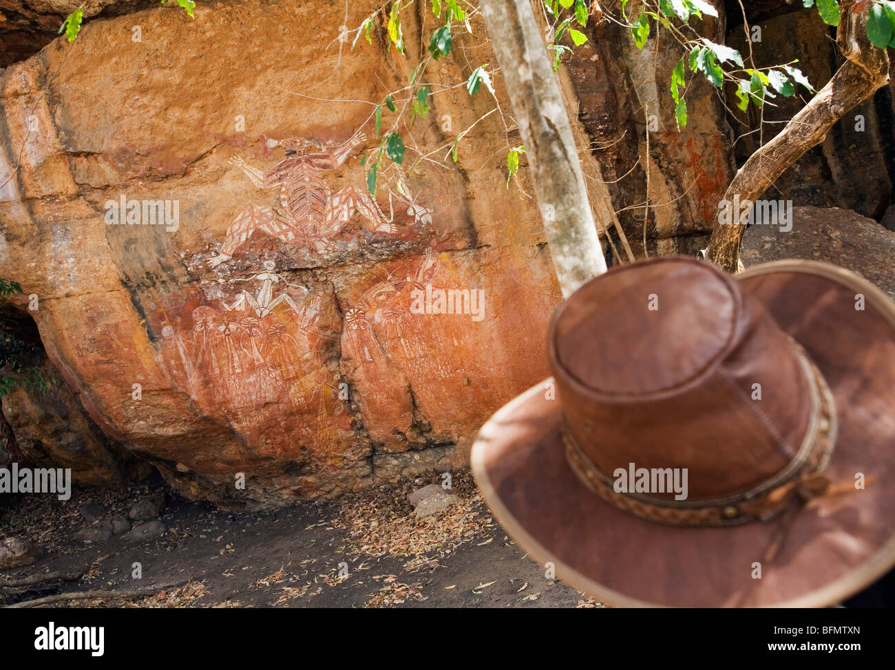 Australia, Territorio del Nord, il Parco Nazionale Kakadu. Turismo a Nourlangie Rock aborigena arte sito.(PR) Foto Stock