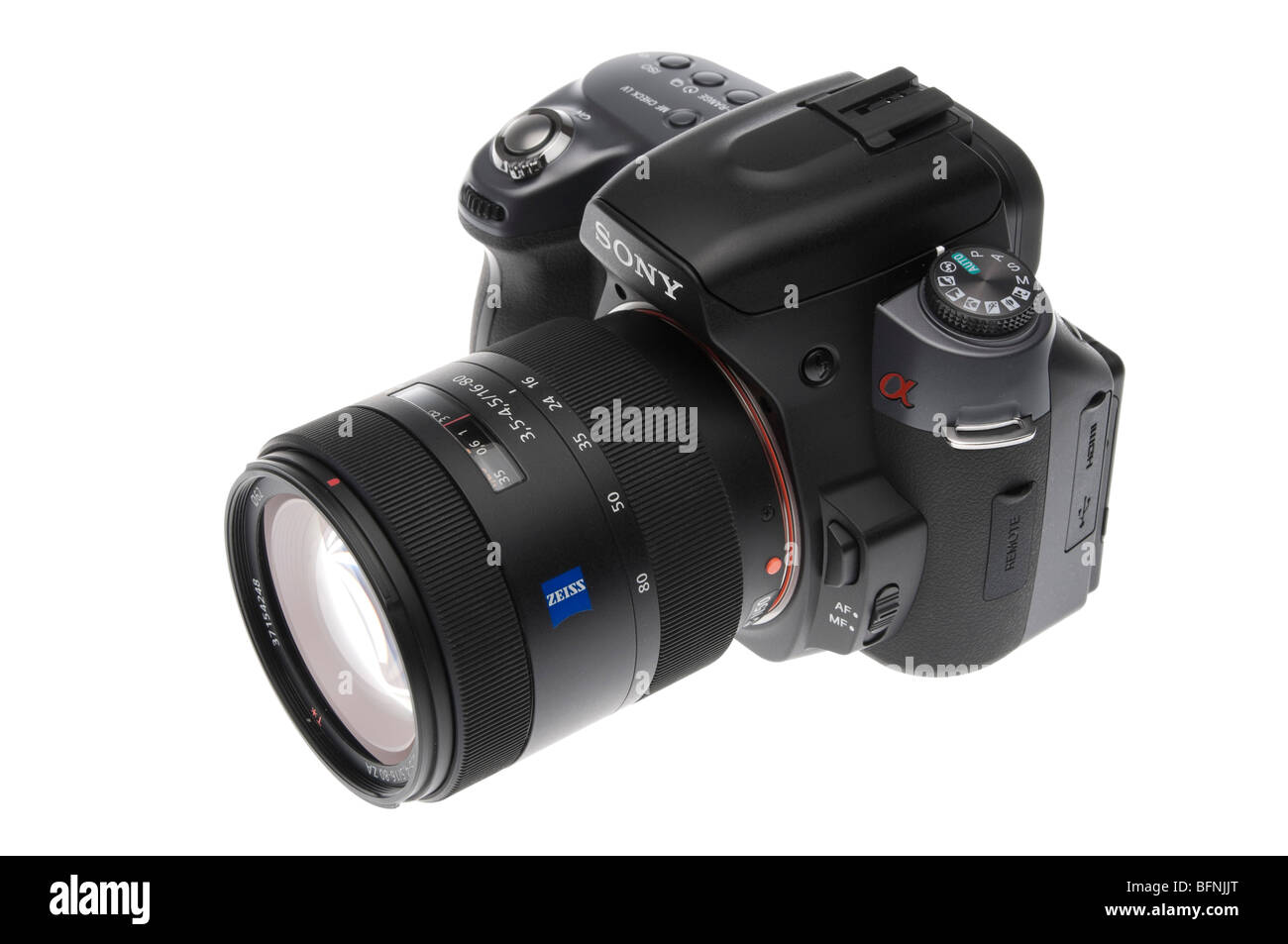 Sony Alpha 550 fotocamera digitale SLR con obiettivo Carl Zeiss 16-80 mm lente di zoom Foto Stock