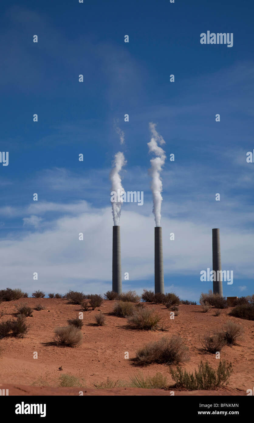 Coal Fired power plant nel deserto. Foto Stock